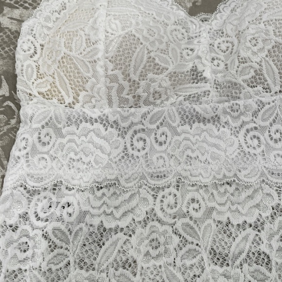 LACE CROP TOP🤍🤍WHITE, S/M - Picture 3 of 5